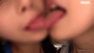 smuw034【ひかる＆かな】由良かな｜皆月ひかる エロGIF 2